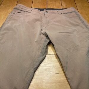 Kuhl Men's Radikl Pants Color Khaki Size 38x36